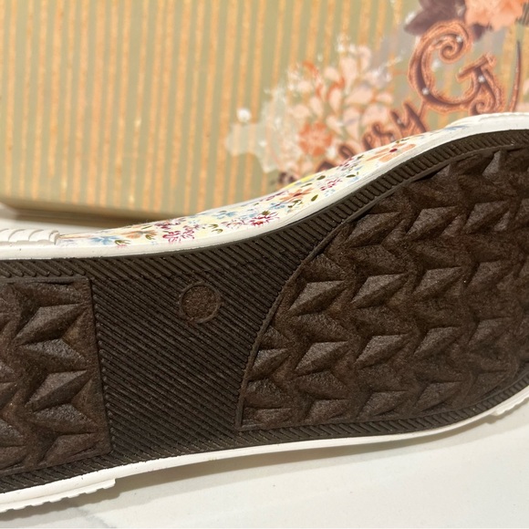 VERY G Roxanne Floral Canvas Slip On Sneaker Shoes Women’s SZ 9 Med BNWB - Picture 9 of 10